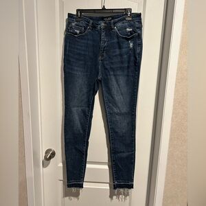 Judy Blue NWOT skinny fit 13/31